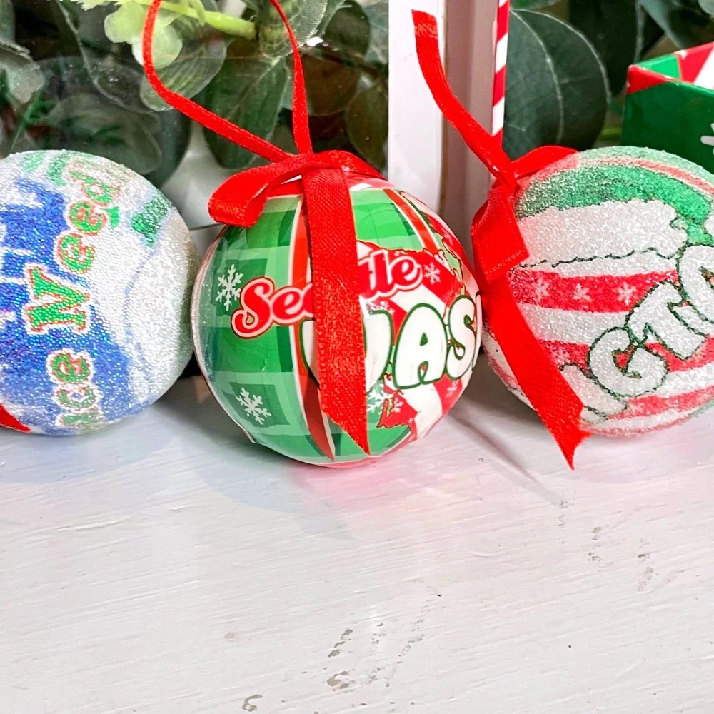 Seattle‎ Washington Space Needle Christmas 4 Ornament Set Holiday Gift Box